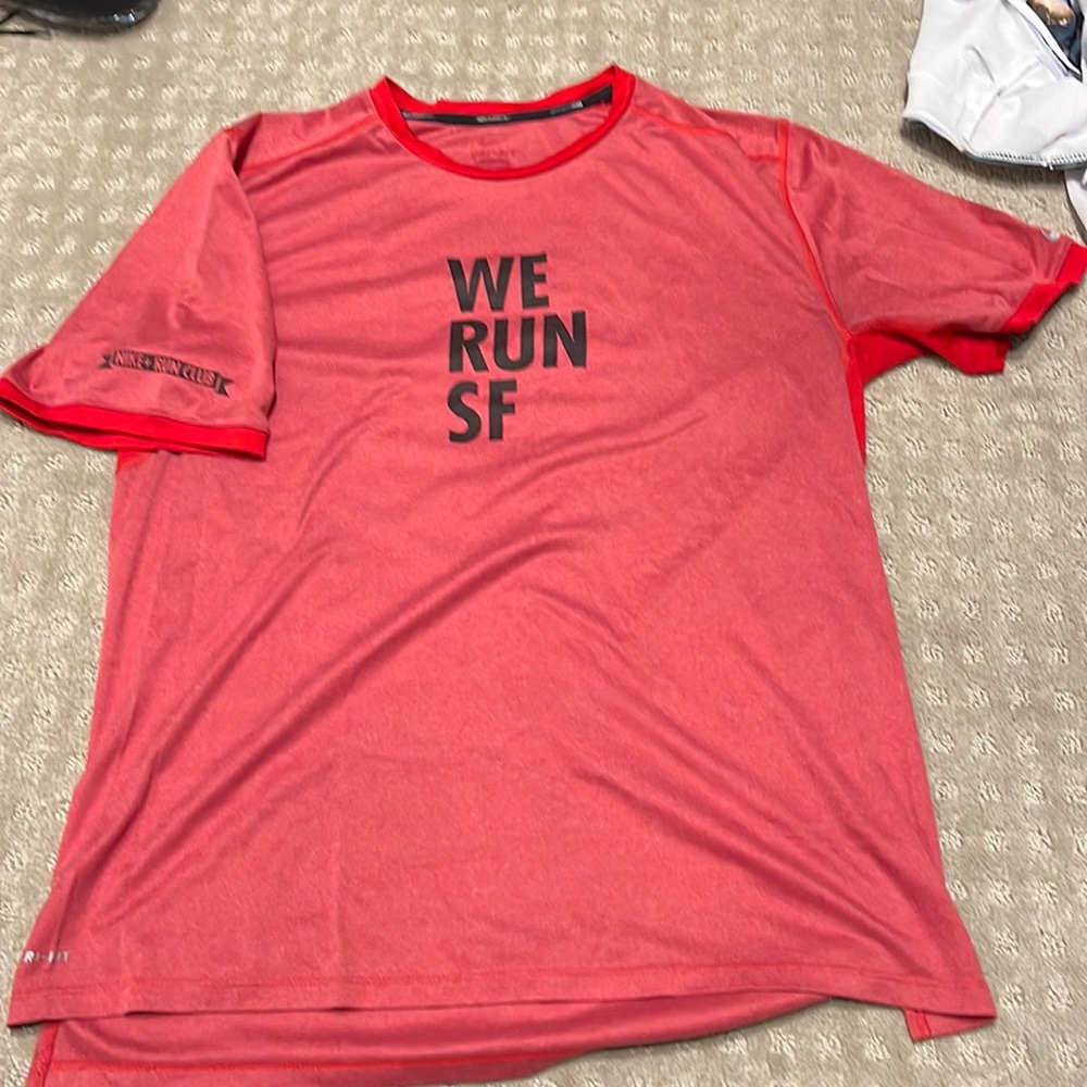Men’s nike athletic running “we run SF” pacer  Dri-fit shirt size large